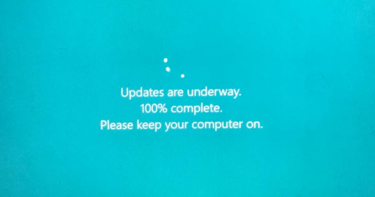 windows 10 update stuck at 11 percent